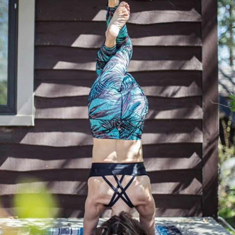 Lululemon Palm Lace Tofino Teal Multi High Times Leggings Pants
